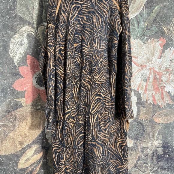 New Free People Long Animal Cardi Duster Sweater Size L - Picture 6 of 7